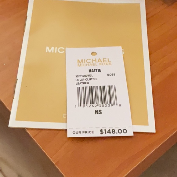 MK Hattie Bag NWT Beautiful Color - Picture 4 of 11